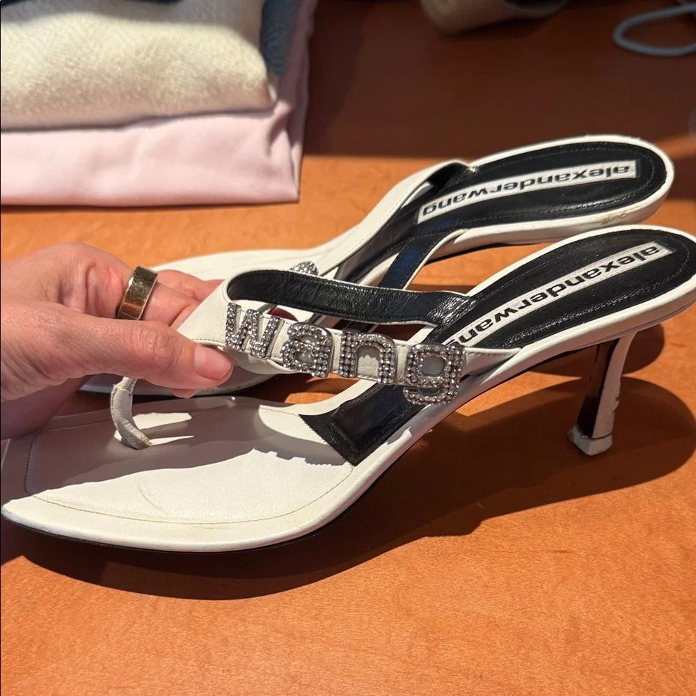 Alexander Wang White Crystal-Embellished Thong Kitten Heel Sandals 39 8.5 - Picture 7 of 8